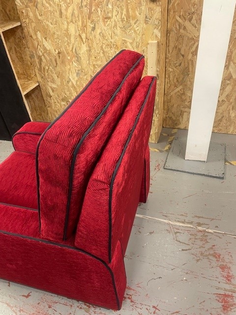 Peth Armchair RED7